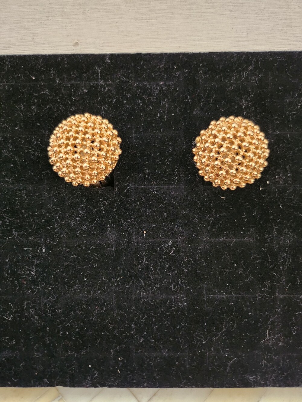 CINER vintage Gold Plated Ball Net Clip On Earrings